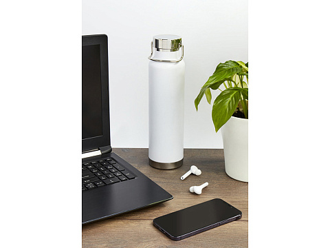 Бутылка для воды с вакуумной изоляцией Thor объемом 650 мл из переработанной нержавеющей стали, сертифицированной по стандарту RCS - Белый - рис 6.